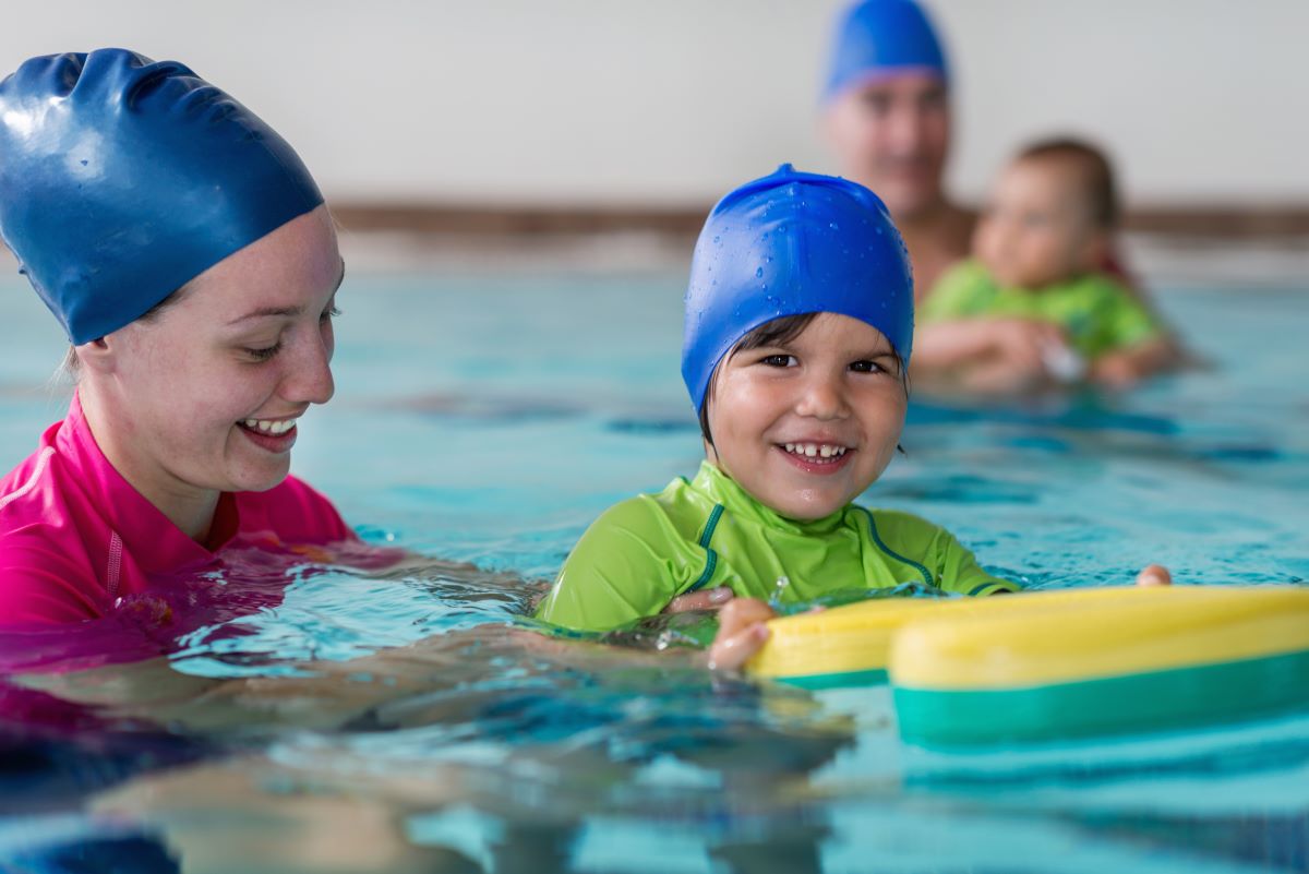 Schwimmen lernen in Mettmann – Das richtige Alter und die be